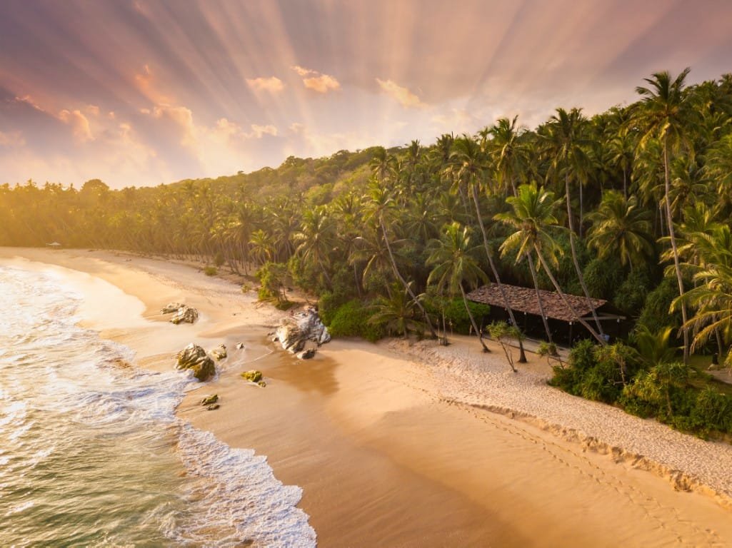 Best time to visit beach in Sri Lanka